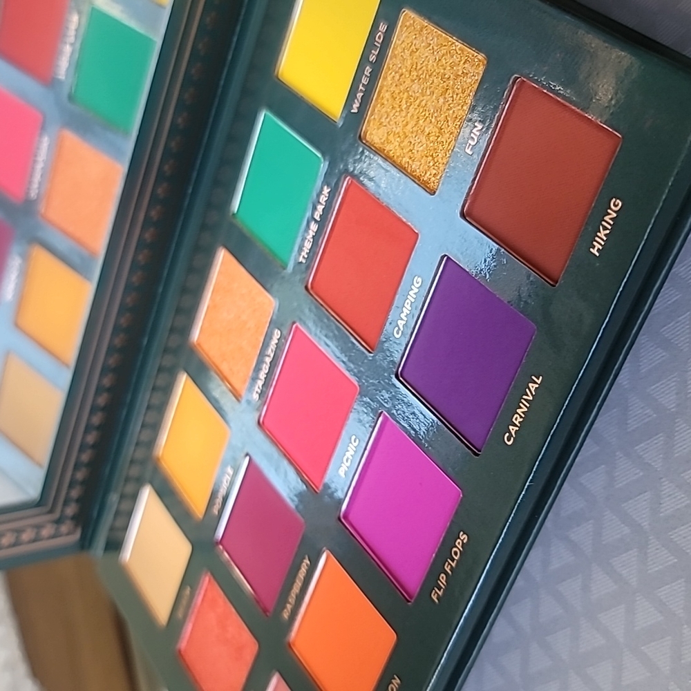 Ace Beauty Nostalgia Palette - Picture 5 of 9